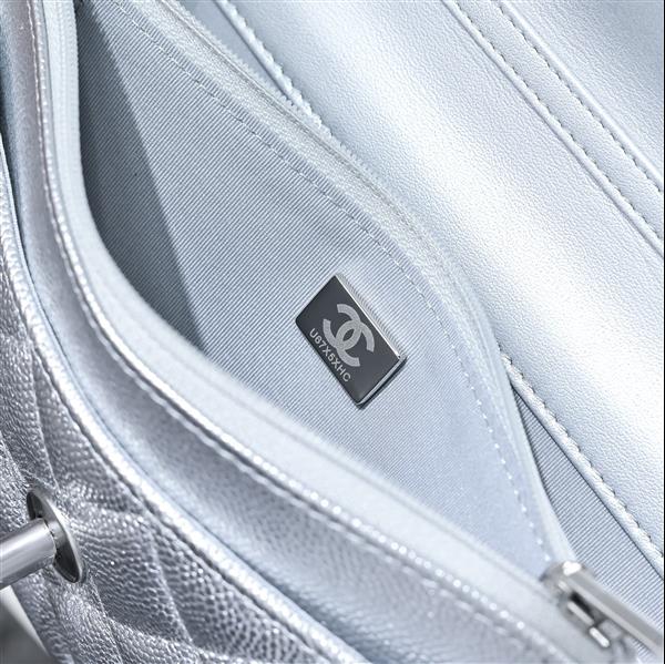 2026127205129865 560